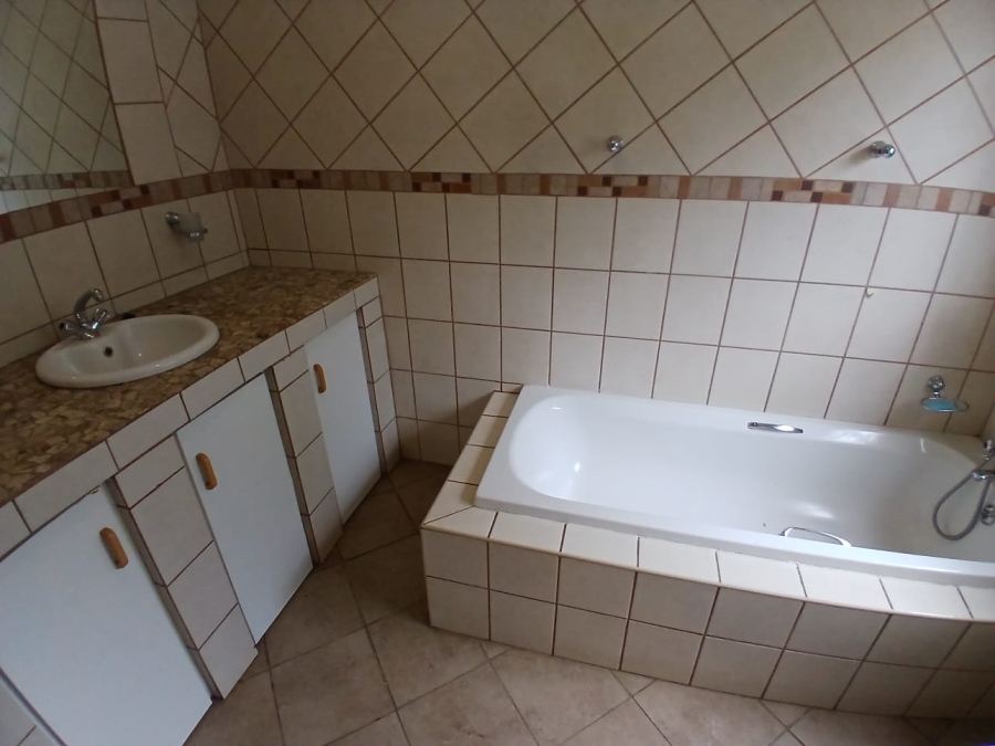 To Let 3 Bedroom Property for Rent in Kuruman Northern Cape